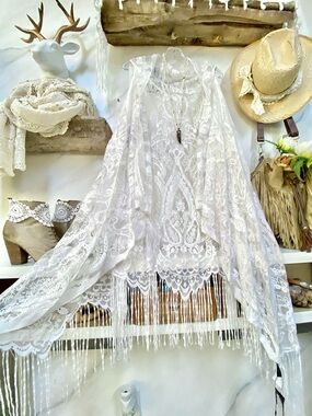 Stunning fringe crochet/lace boho asymmetrical vest/cover up vacay beach vibe